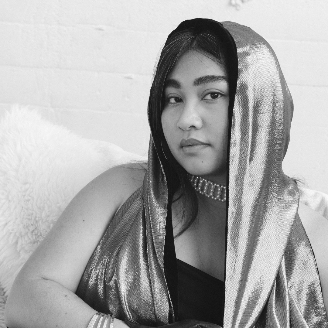Grace Velvet Hooded Scarf I Black - Silver Grace Velvet Hooded Scarf I Black - Silver